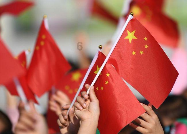 鲜奶运输车找不同