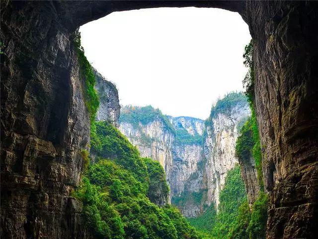 竞技游戏
