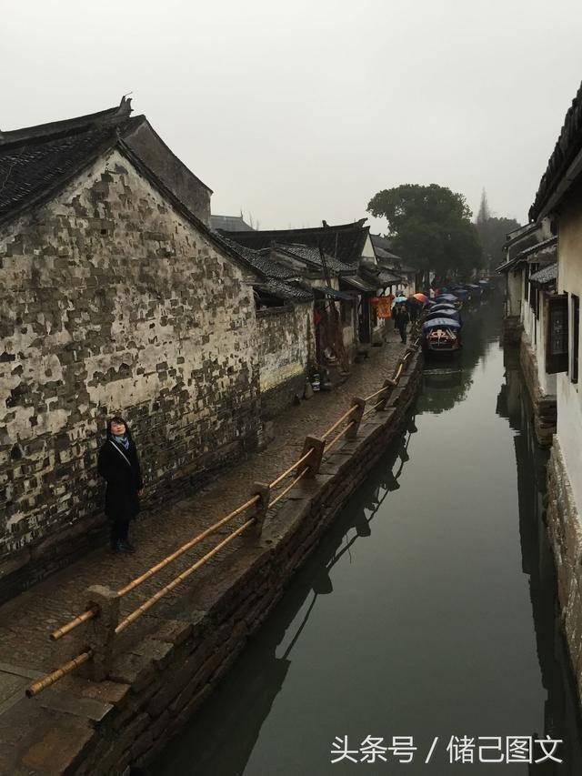 逃离荒凉的地方