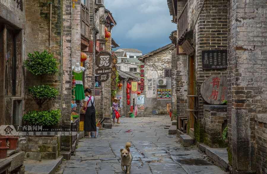 南京消防对地下商铺进行消防隐患排查整治
